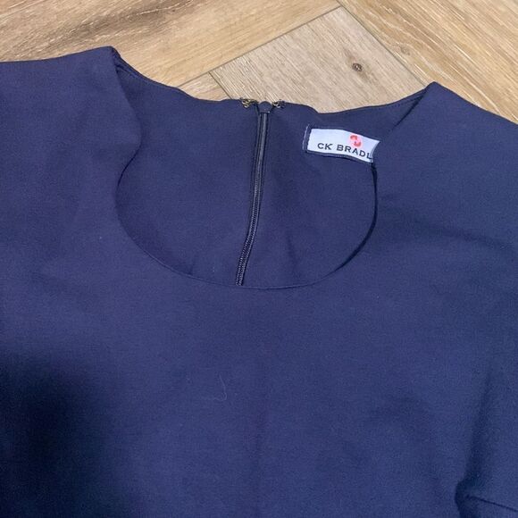 Ck Bradley Bubble Sleeve Top - Picture 2 of 7